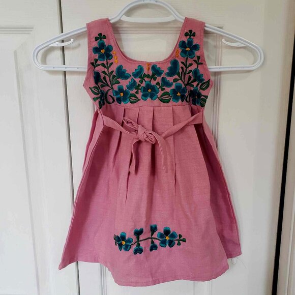 Pink dress - Picture 1 of 4